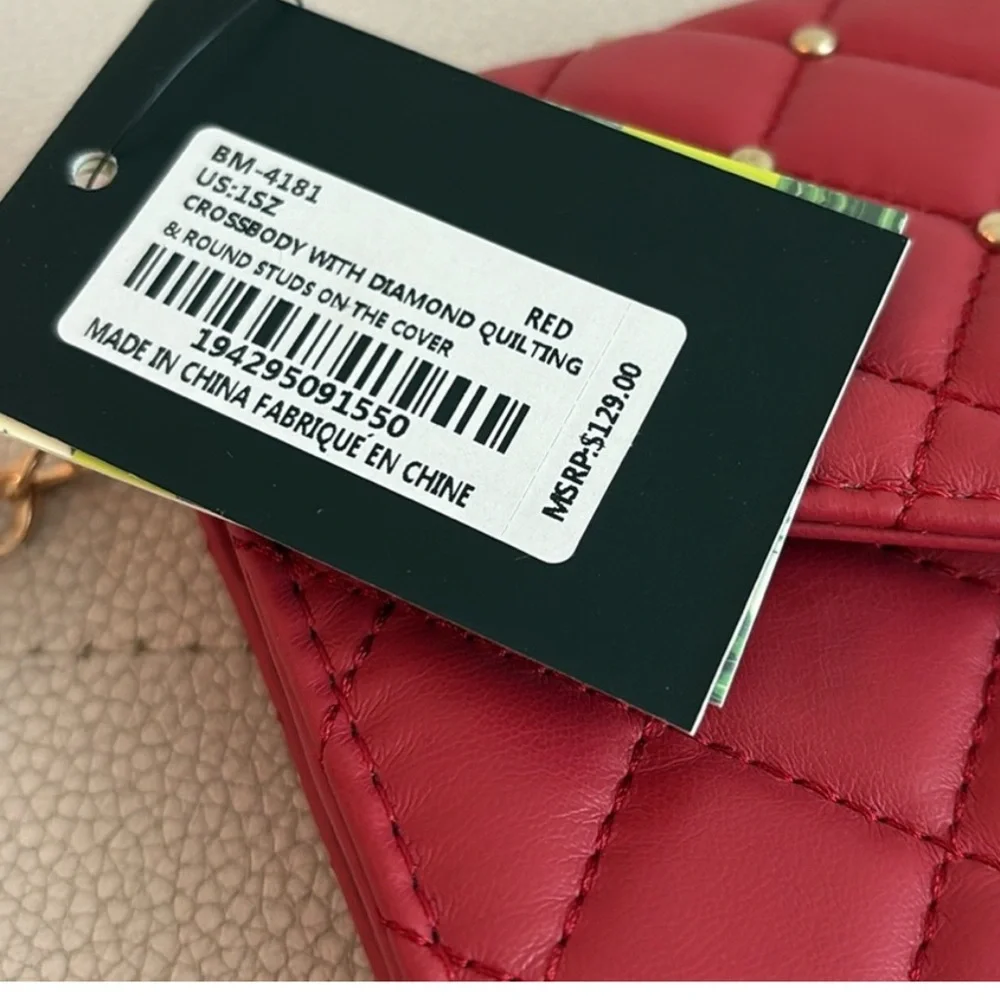 NWT Badgley Mischka Crossbody Diamond quilting bag Retail 129.
